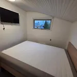 Semesterbostad 4 Star In Hals